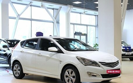 Hyundai Solaris II рестайлинг, 2015 год, 790 000 рублей, 3 фотография