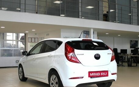 Hyundai Solaris II рестайлинг, 2015 год, 790 000 рублей, 5 фотография