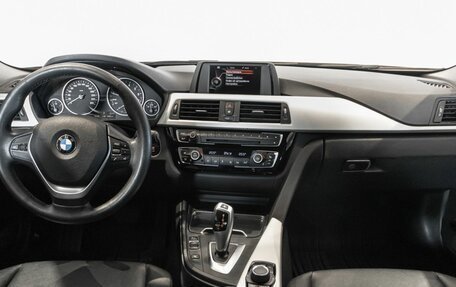 BMW 3 серия, 2016 год, 1 800 000 рублей, 6 фотография