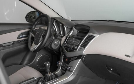 Chevrolet Cruze II, 2011 год, 627 100 рублей, 7 фотография