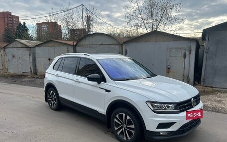 Volkswagen Tiguan II, 2019 год, 2 500 000 рублей, 3 фотография