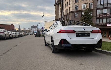 BMW 5 серия, 2024 год, 7 950 000 рублей, 5 фотография