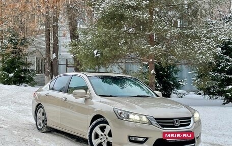 Honda Accord IX рестайлинг, 2013 год, 1 650 000 рублей, 3 фотография