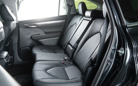 Toyota Highlander, 2025 год, 5 940 000 рублей, 9 фотография