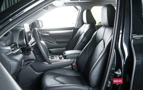 Toyota Highlander, 2025 год, 5 940 000 рублей, 10 фотография