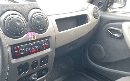 Renault Sandero I, 2011 год, 415 000 рублей, 14 фотография