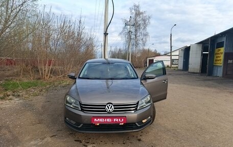 Volkswagen Passat B7, 2011 год, 880 000 рублей, 1 фотография
