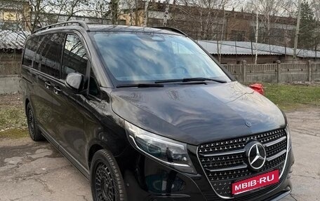 Mercedes-Benz V-Класс, 2024 год, 24 800 000 рублей, 1 фотография