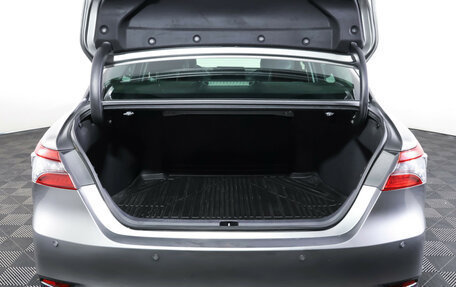 Toyota Camry, 2022 год, 3 390 000 рублей, 10 фотография