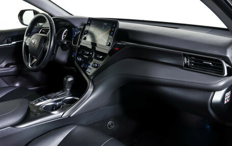 Toyota Camry, 2022 год, 3 390 000 рублей, 11 фотография