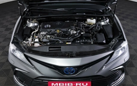 Toyota Camry, 2022 год, 3 390 000 рублей, 9 фотография