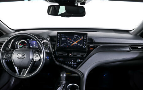 Toyota Camry, 2022 год, 3 390 000 рублей, 13 фотография