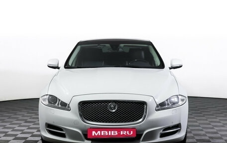 Jaguar XJ IV (X351), 2012 год, 2 300 000 рублей, 2 фотография