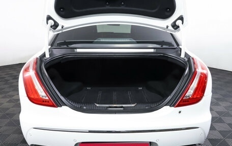 Jaguar XJ IV (X351), 2012 год, 2 300 000 рублей, 9 фотография