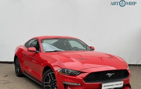 Ford Mustang VI рестайлинг, 2020 год, 2 780 000 рублей, 3 фотография