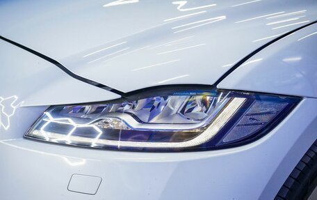 Jaguar F-Pace, 2016 год, 2 900 000 рублей, 19 фотография