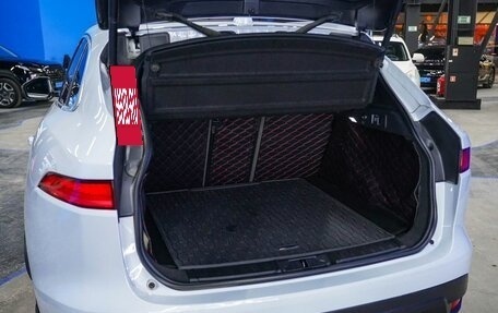 Jaguar F-Pace, 2016 год, 2 900 000 рублей, 9 фотография