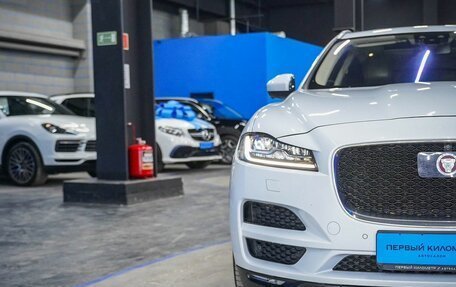 Jaguar F-Pace, 2016 год, 2 900 000 рублей, 33 фотография