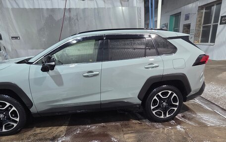 Toyota RAV4, 2019 год, 3 фотография