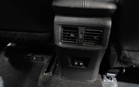 Toyota RAV4, 2019 год, 16 фотография