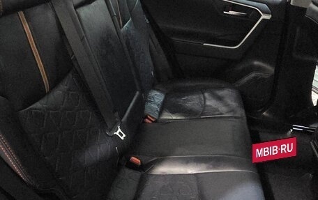 Toyota RAV4, 2019 год, 15 фотография