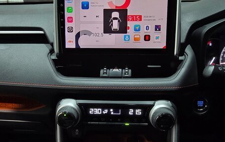 Toyota RAV4, 2019 год, 24 фотография