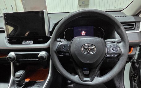 Toyota RAV4, 2019 год, 22 фотография