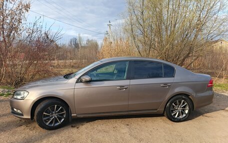 Volkswagen Passat B7, 2011 год, 880 000 рублей, 2 фотография