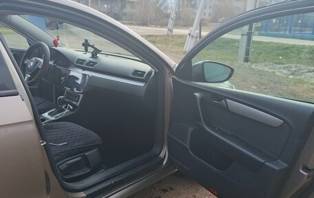 Volkswagen Passat B7, 2011 год, 880 000 рублей, 8 фотография