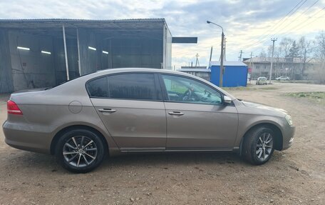 Volkswagen Passat B7, 2011 год, 880 000 рублей, 3 фотография