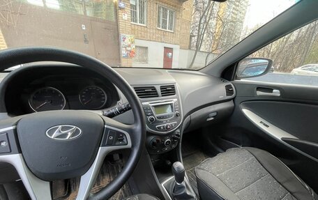 Hyundai Solaris II рестайлинг, 2012 год, 890 000 рублей, 7 фотография