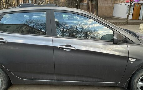 Hyundai Solaris II рестайлинг, 2012 год, 890 000 рублей, 2 фотография