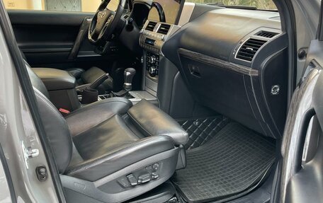 Toyota Land Cruiser Prado 150 рестайлинг 2, 2015 год, 5 800 000 рублей, 14 фотография