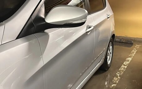 Hyundai Accent IV, 2011 год, 830 000 рублей, 2 фотография