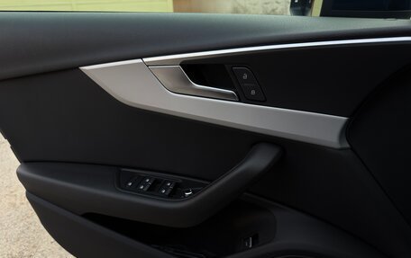 Audi A4, 2019 год, 2 450 000 рублей, 11 фотография