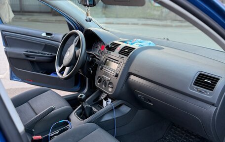 Volkswagen Golf V, 2004 год, 440 000 рублей, 6 фотография