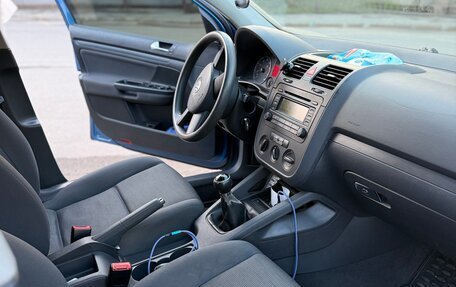 Volkswagen Golf V, 2004 год, 440 000 рублей, 7 фотография