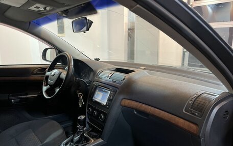 Skoda Octavia, 2011 год, 695 000 рублей, 12 фотография