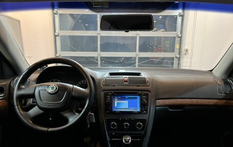 Skoda Octavia, 2011 год, 695 000 рублей, 9 фотография