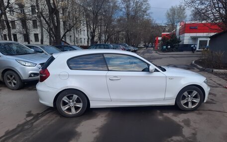 BMW 1 серия, 2011 год, 580 000 рублей, 2 фотография