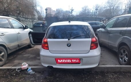 BMW 1 серия, 2011 год, 580 000 рублей, 4 фотография