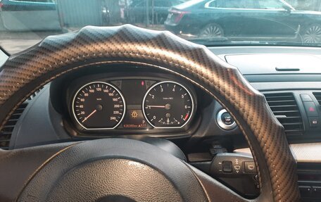 BMW 1 серия, 2011 год, 580 000 рублей, 10 фотография