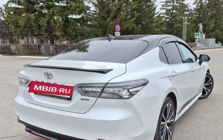 Toyota Camry, 2020 год, 2 980 000 рублей, 6 фотография