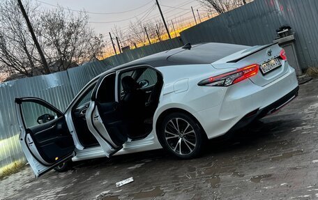 Toyota Camry, 2020 год, 2 980 000 рублей, 10 фотография