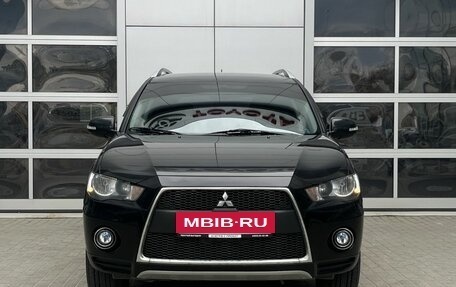 Mitsubishi Outlander III рестайлинг 3, 2010 год, 1 090 000 рублей, 2 фотография