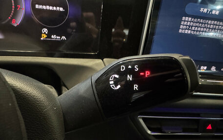 Volkswagen Tiguan, 2026 год, 4 999 000 рублей, 27 фотография