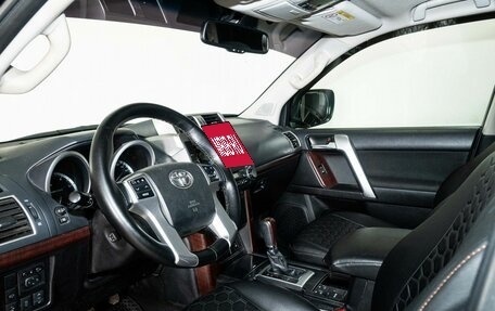 Toyota Land Cruiser Prado 150 рестайлинг 2, 2016 год, 3 700 000 рублей, 5 фотография