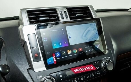 Toyota Land Cruiser Prado 150 рестайлинг 2, 2016 год, 3 700 000 рублей, 10 фотография