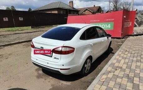 Ford Fiesta, 2015 год, 750 000 рублей, 4 фотография