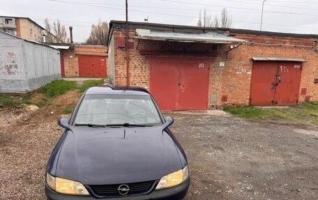 Opel Vectra B рестайлинг, 1998 год, 280 000 рублей, 1 фотография